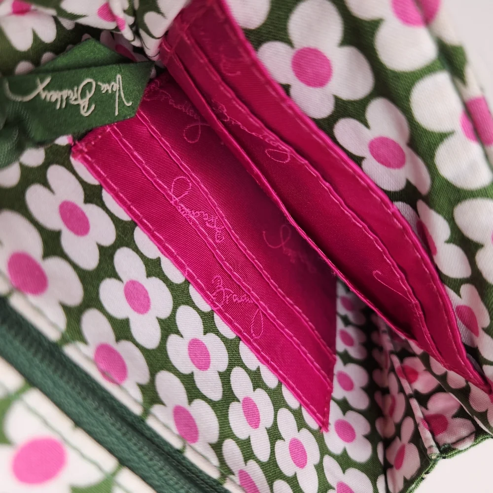 Vera Bradley Small Crossbody Olivia Pink Floral Quilted Cotton Organizer
